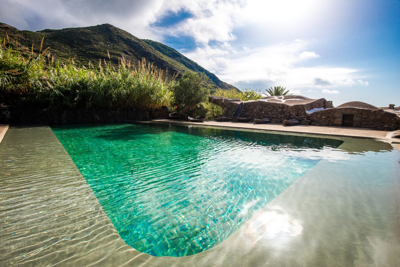 immodrone-villa-pantelleria-piscina